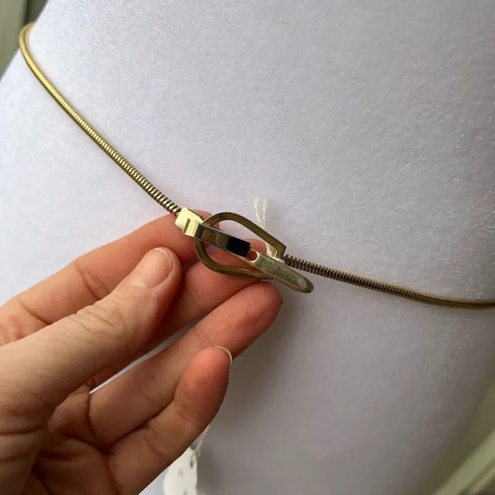 VTG 70s–80s Gold Snake Chain Belt Minimalist Modern Clasp Style 30"